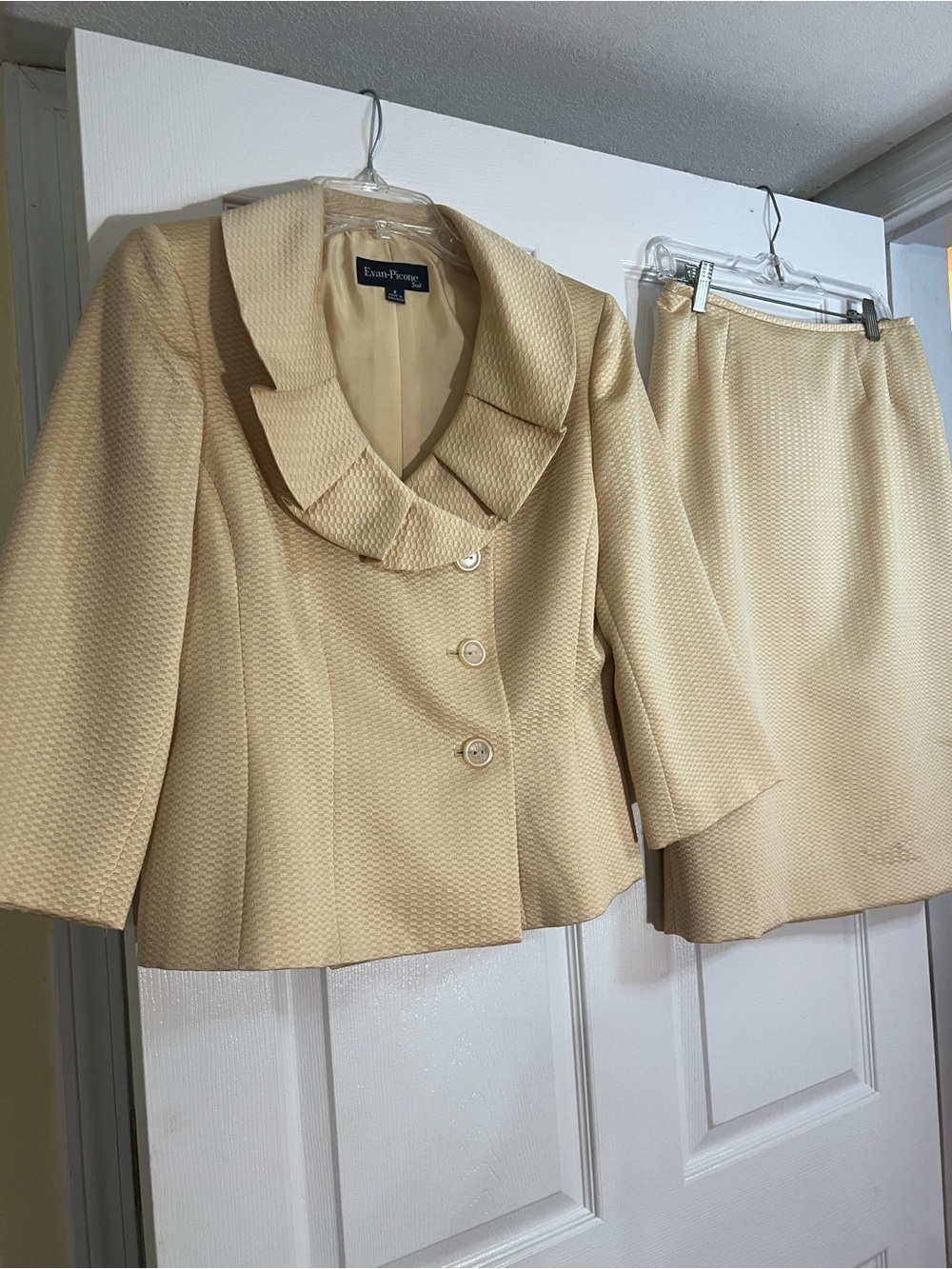 Evan Picone Beige Two-Piece Skirt Suit